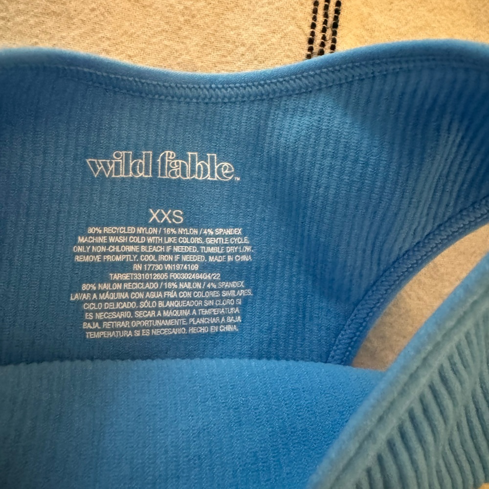 Blue top - Picture 2 of 3